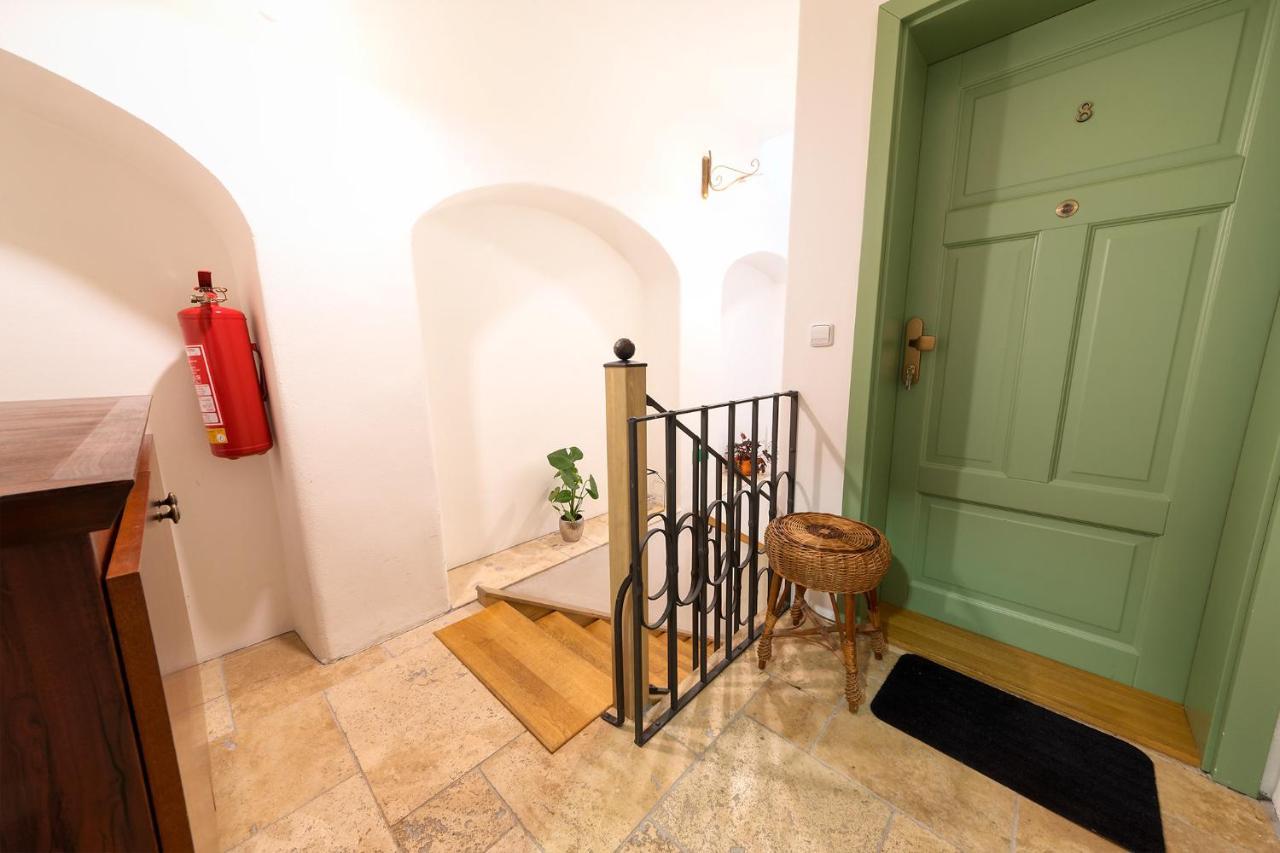 Apartament Nobles *